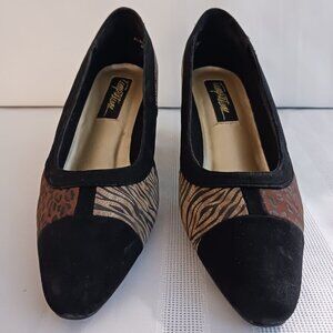 Size 8.5 Temptations Animal Print Ladies Shoes
